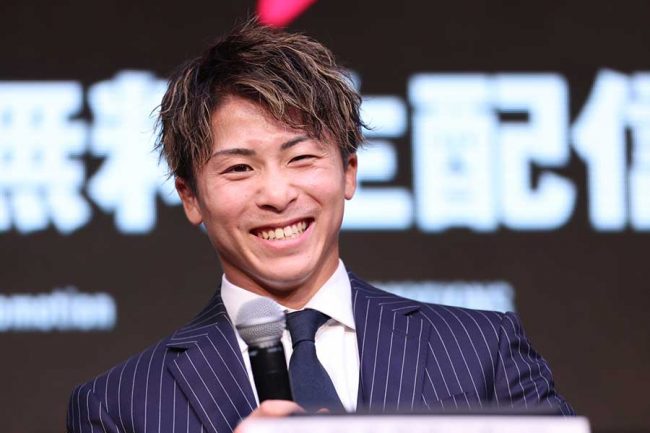 井上尚弥のスーツ着こなしと記者会見